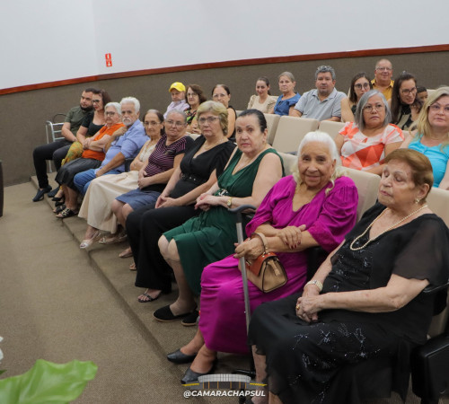 Sessão Solene em homenagem aos Idosos do município