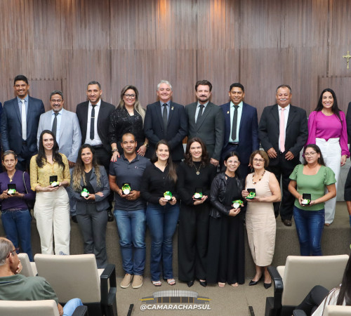 Sessão Solene em homenagem aos Servidores Públicos