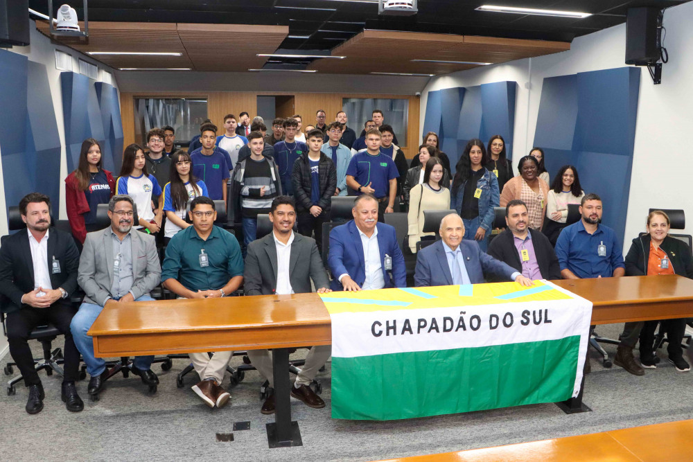 https://www.camarachapadaodosul.ms.gov.br/uploads/gallery/1308/1754862304.jpg