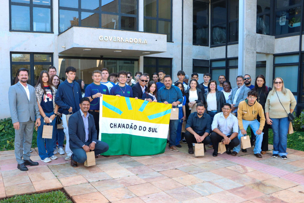 https://www.camarachapadaodosul.ms.gov.br/uploads/gallery/1311/1754862322.jpg